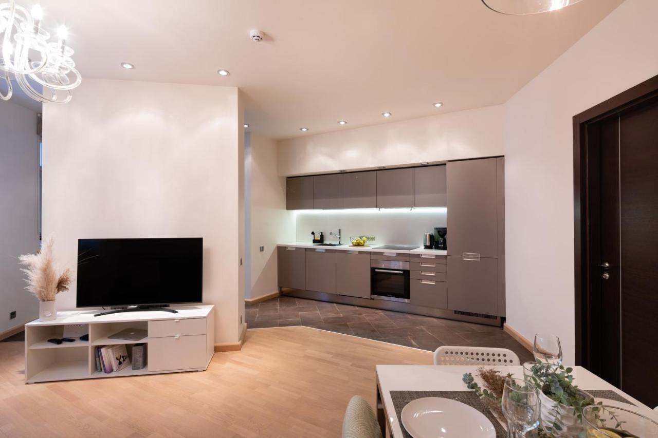 Old Riga Two Bedroom Apartment With 2 Bathrooms Bagian luar foto
