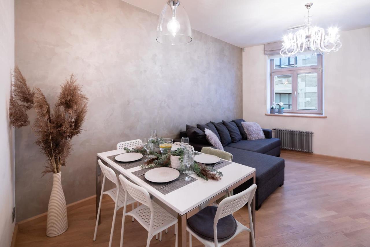 Old Riga Two Bedroom Apartment With 2 Bathrooms Bagian luar foto