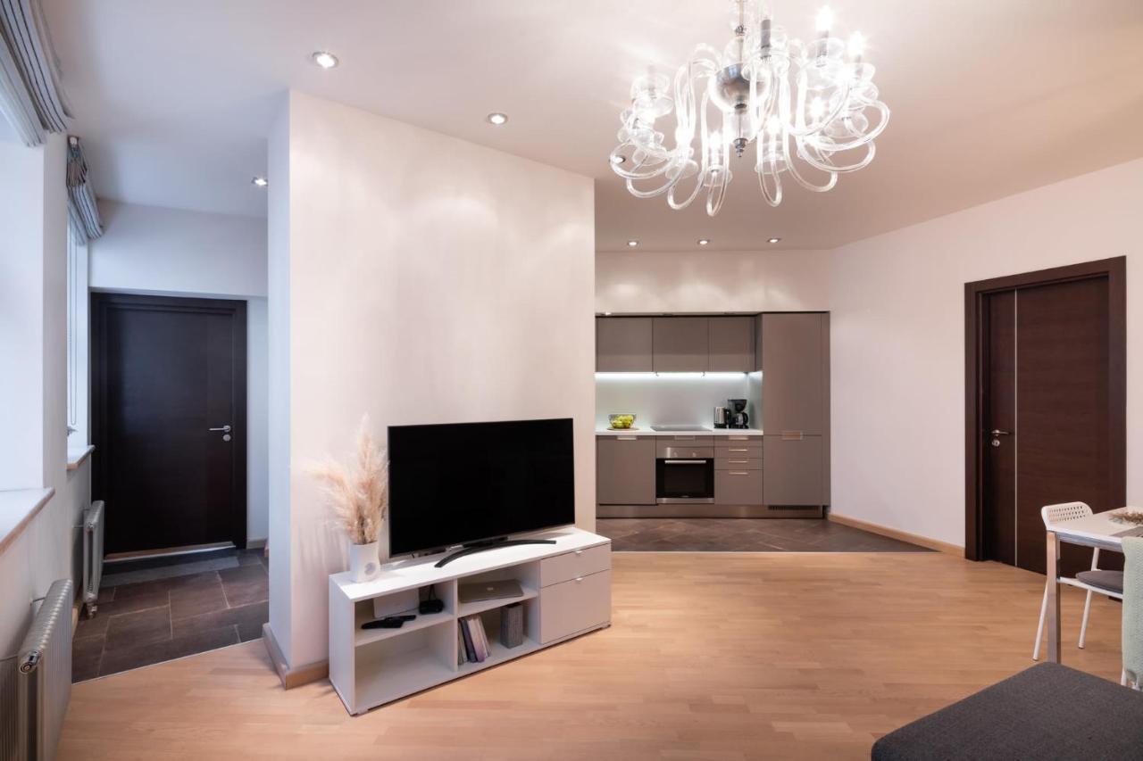 Old Riga Two Bedroom Apartment With 2 Bathrooms Bagian luar foto
